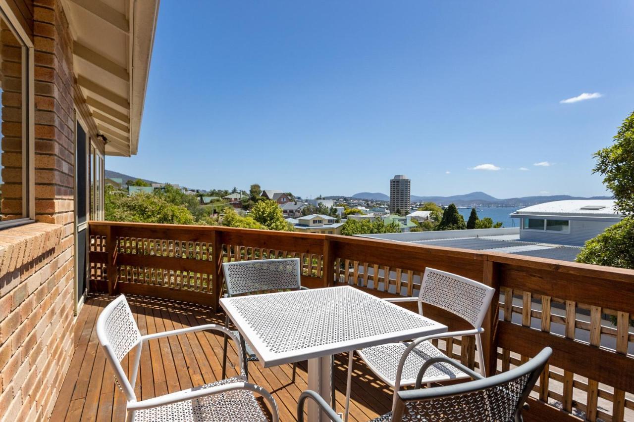 Reflections On The Bay Villa Hobart Bagian luar foto